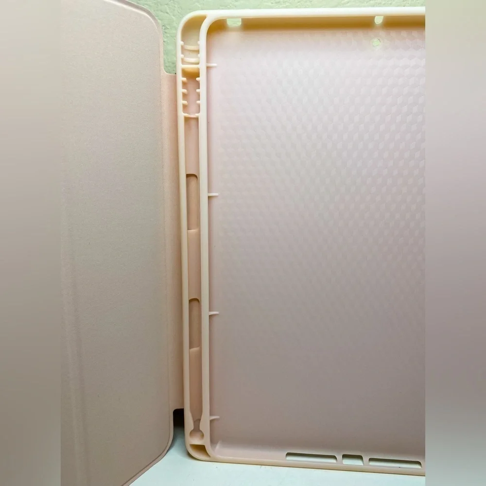 Blush iPad Foldable Protective Case
